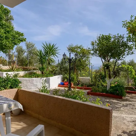 Ξενοδοχείο με διαμερίσματα Buena Vista 3*